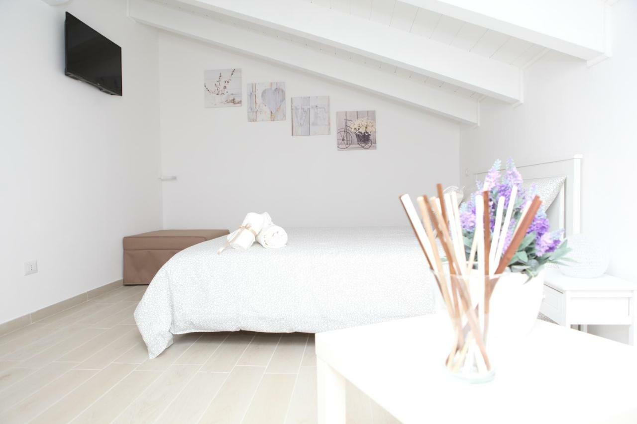 Rosy House - Hospitality Lejlighed Pimonte Eksteriør billede