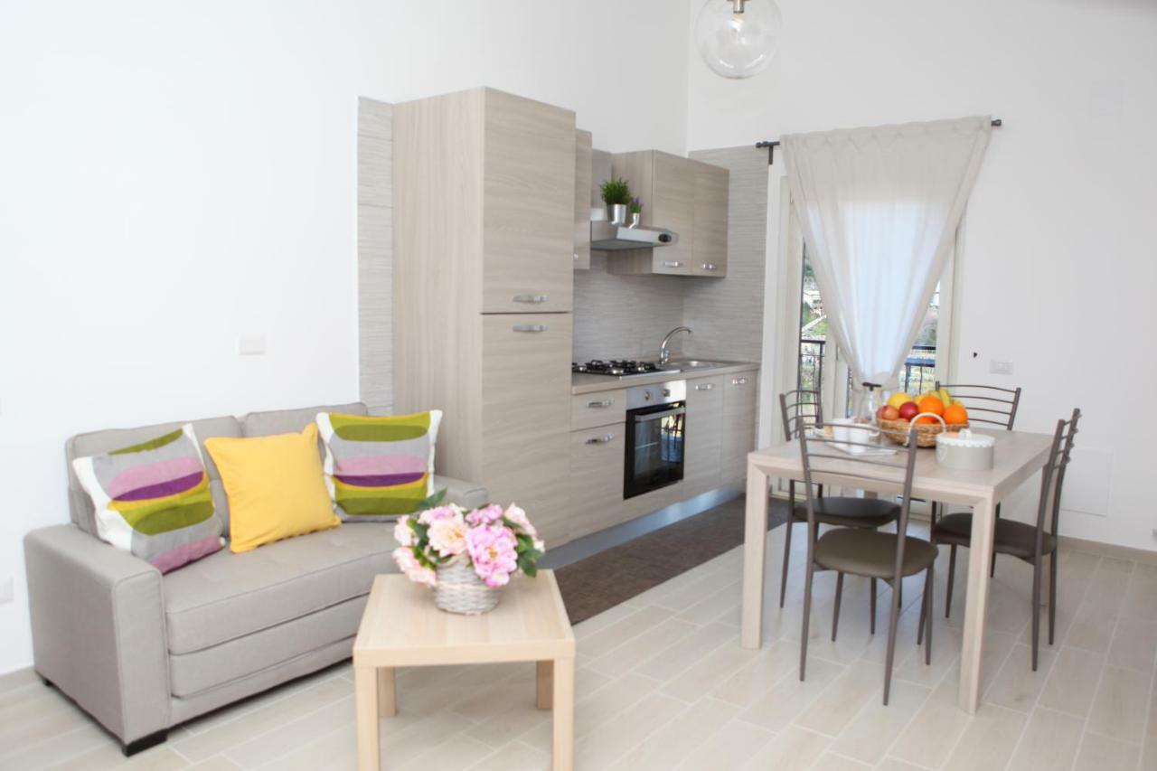 Rosy House - Hospitality Lejlighed Pimonte Eksteriør billede